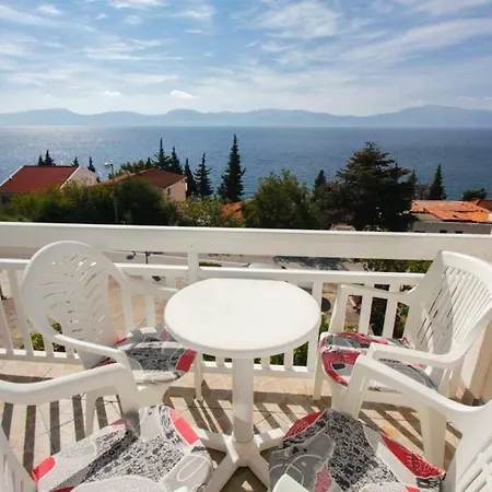 Elenora Гостевой дом Брист