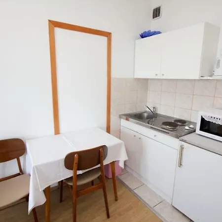 Elenora 3* Брист