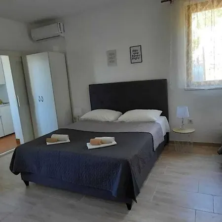 Elenora 3*