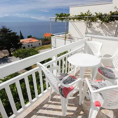 Elenora Guest house Brist