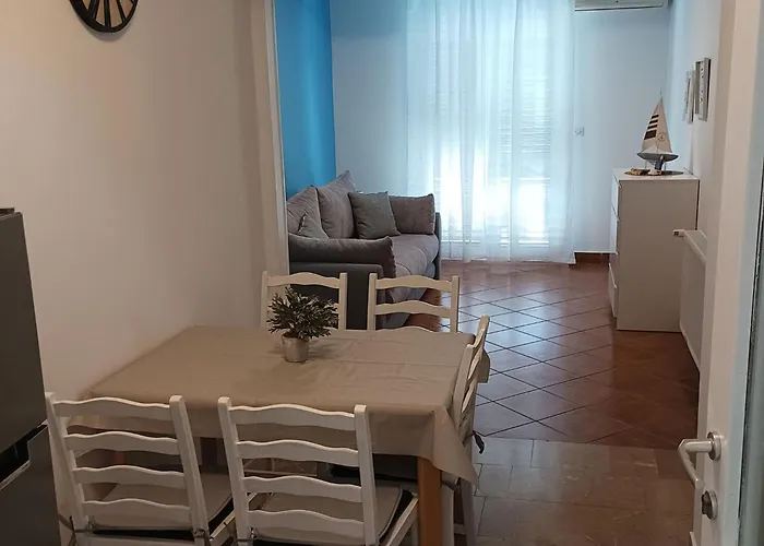 بيت ضيافة Elenora بريست